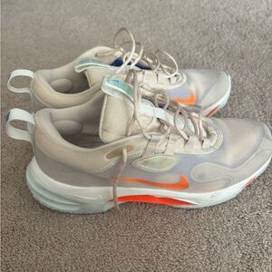 nike women’s shoes